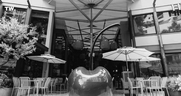 24 BLVD (Sukhumvit 24)