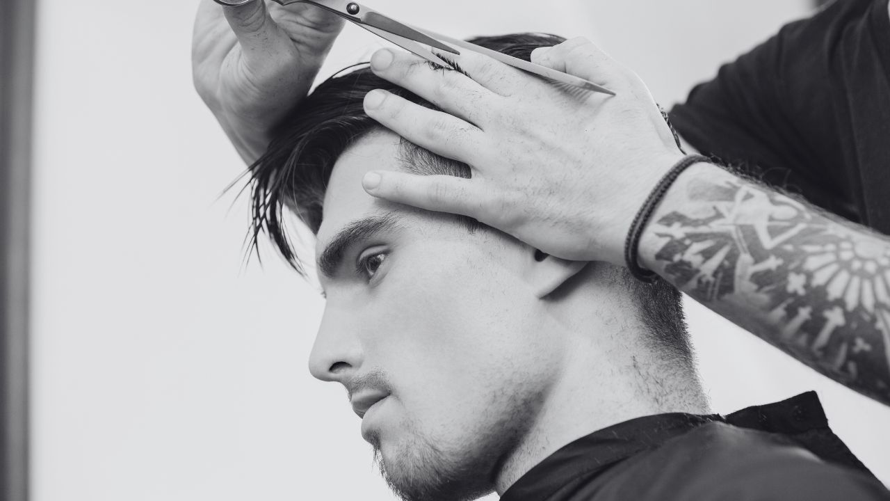 Long Ponytail Hairstyle for Men – Effortless Control with Confident Style